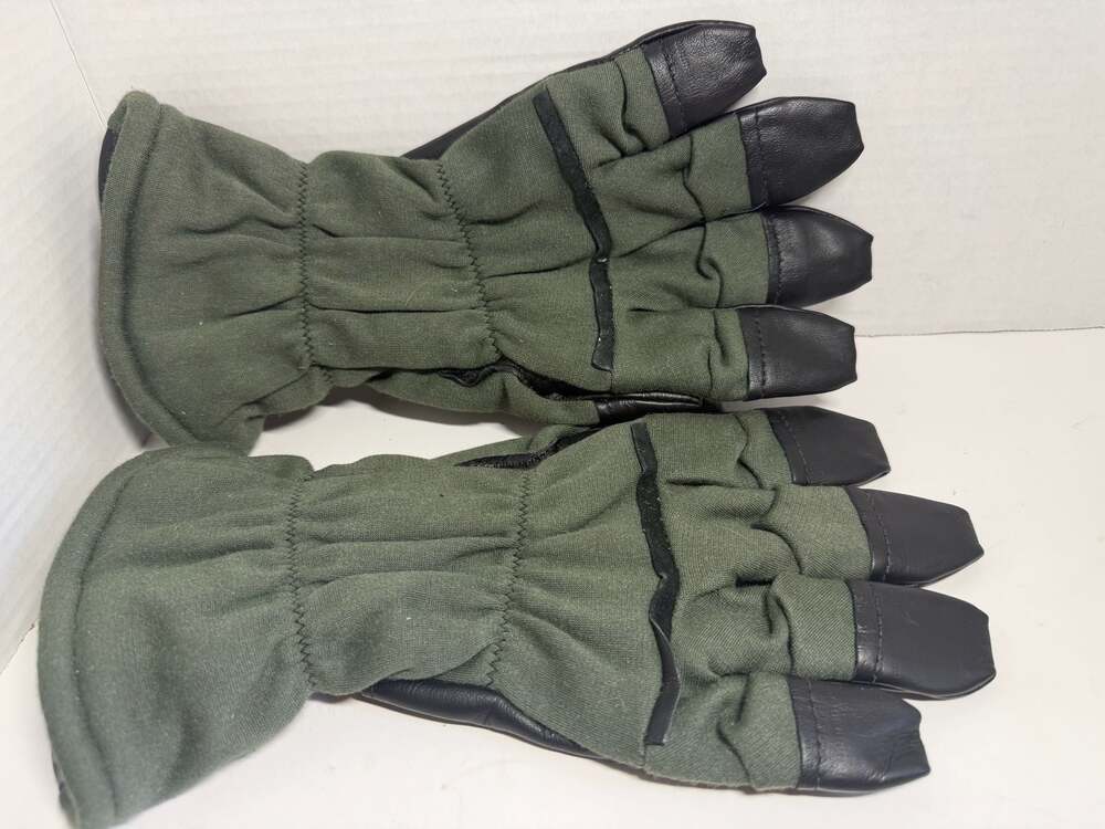 Genuine US Military Intermediate Cold Weather Flyer's Gloves HAU-15/P Sage Green
